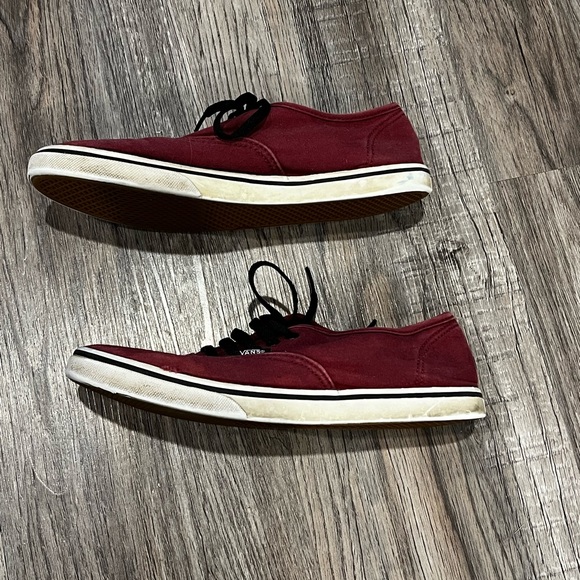 Authentic Lo Pro Vans. - Picture 6 of 8